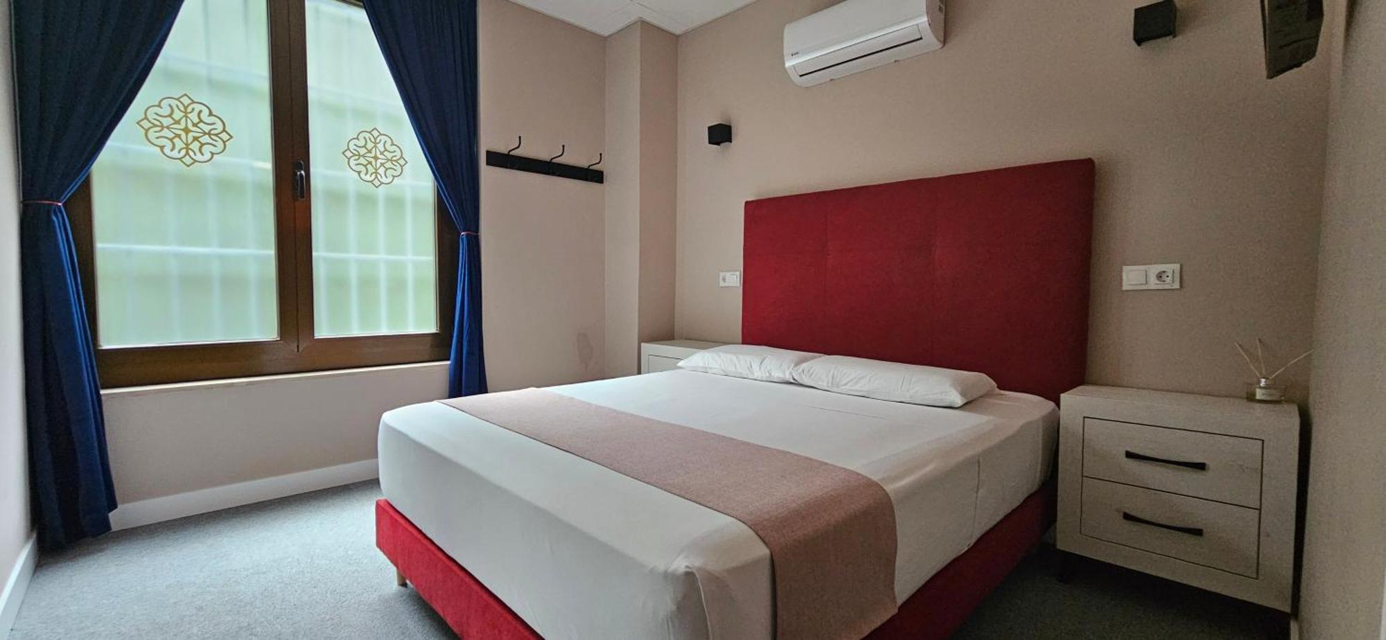 Rooms Luxury Madrid Exterior photo